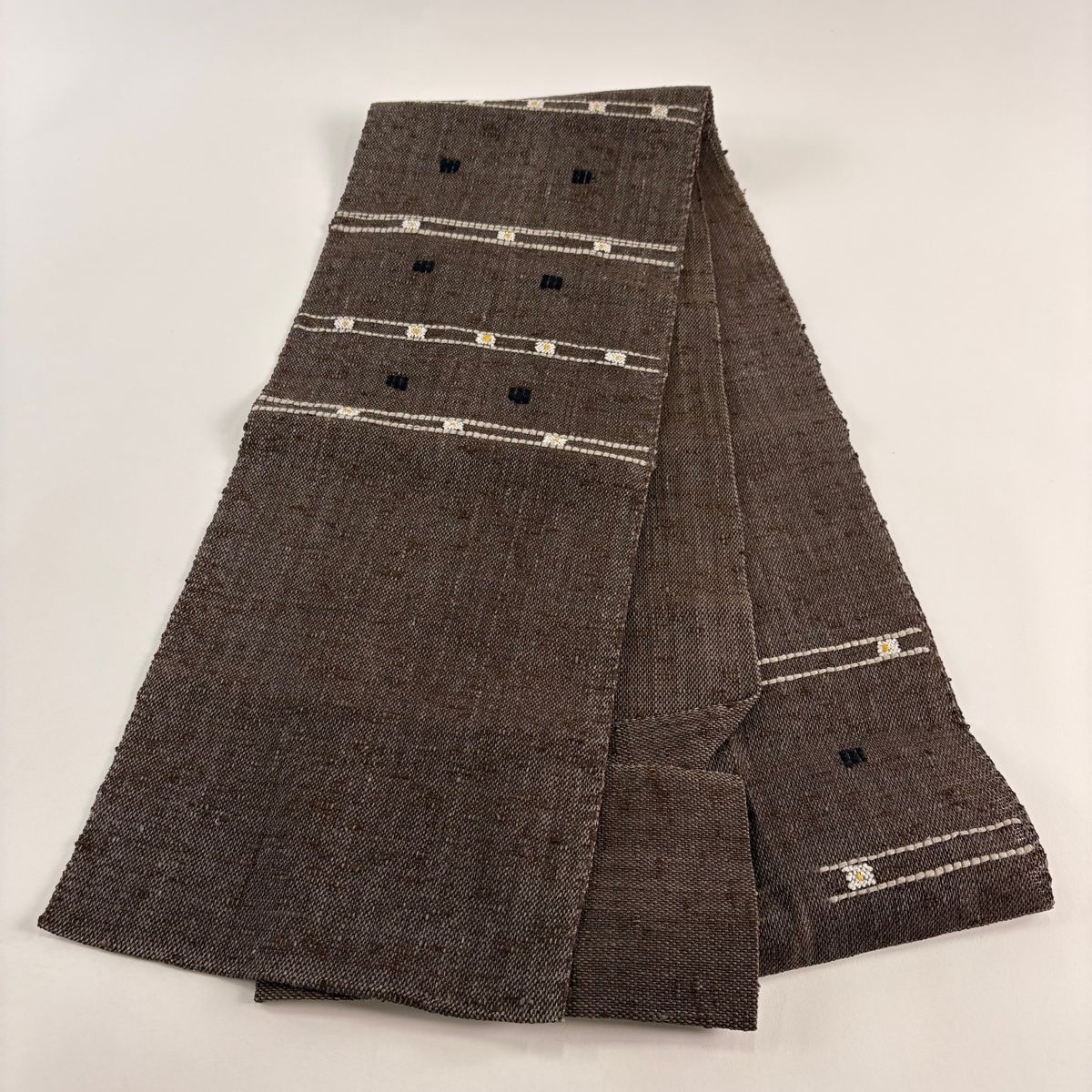 美品】 名古屋帯 秀品 八寸名古屋帯 松葉仕立て 幾何学模様 紬地 焦