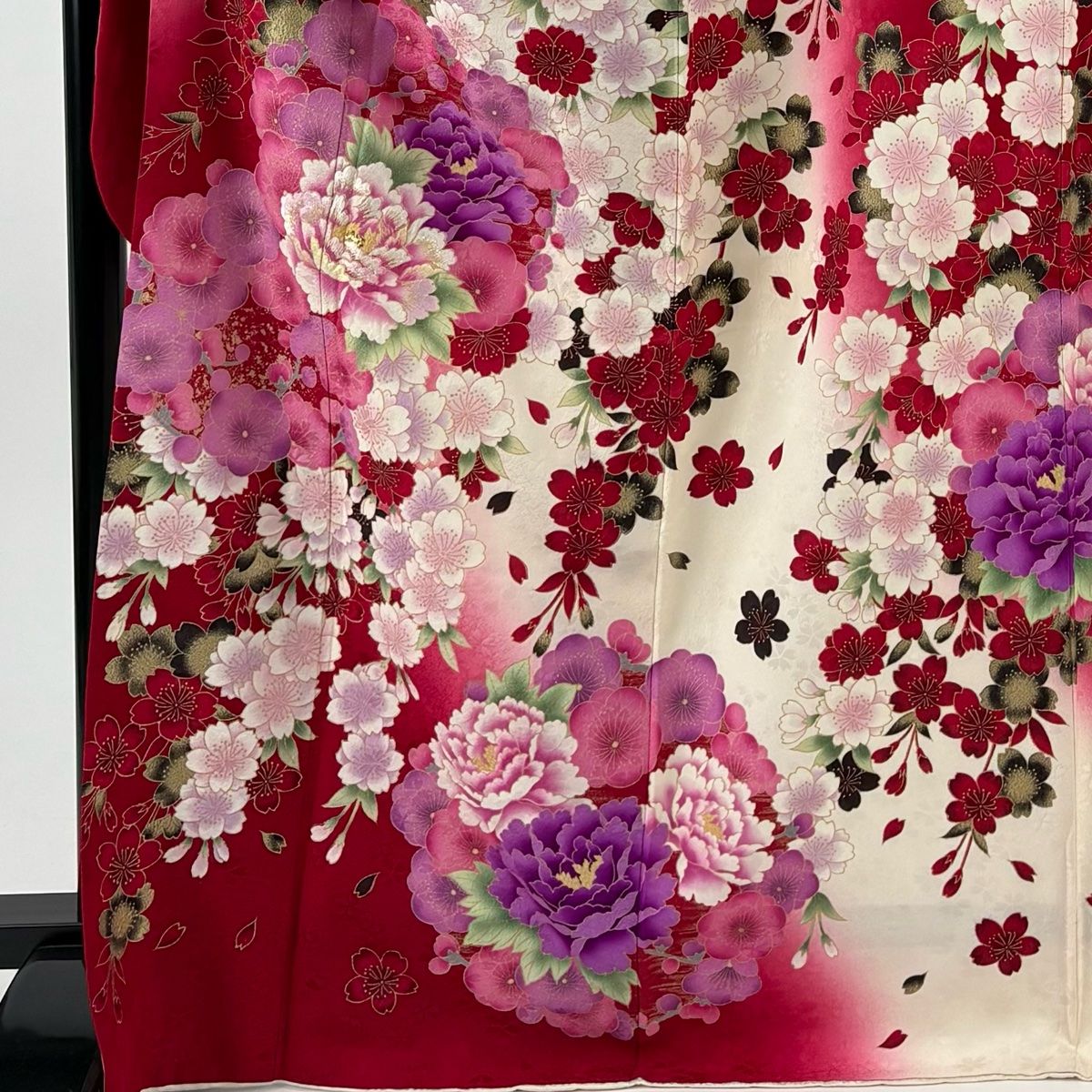 美品】 振袖 身丈170cm 裄丈66cm M 袷 牡丹 トップ 桜 刺繍 金彩
