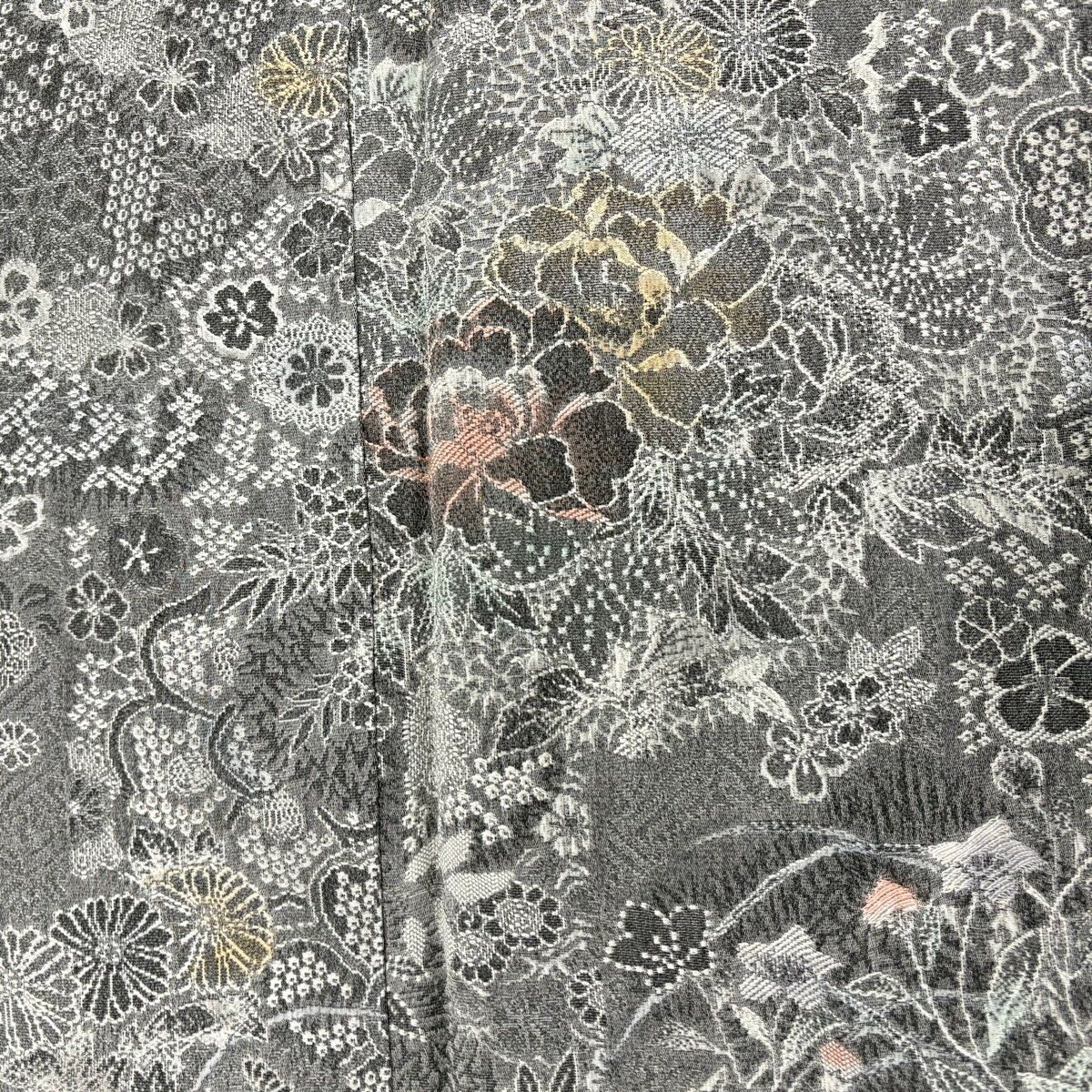 美品】 小紋 身丈155cm 裄丈64.5cm M 袷 草花 紋意匠 灰色 正絹 名品