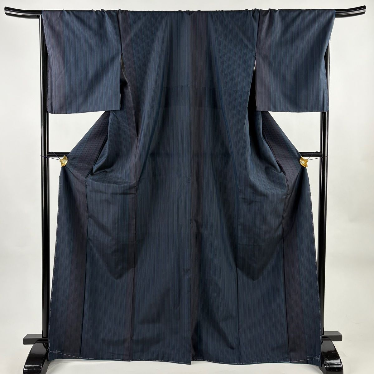 美品】 大島紬 身丈169.5cm 裄丈69.5cm L 袷 本場縞大島 証紙 縦縞