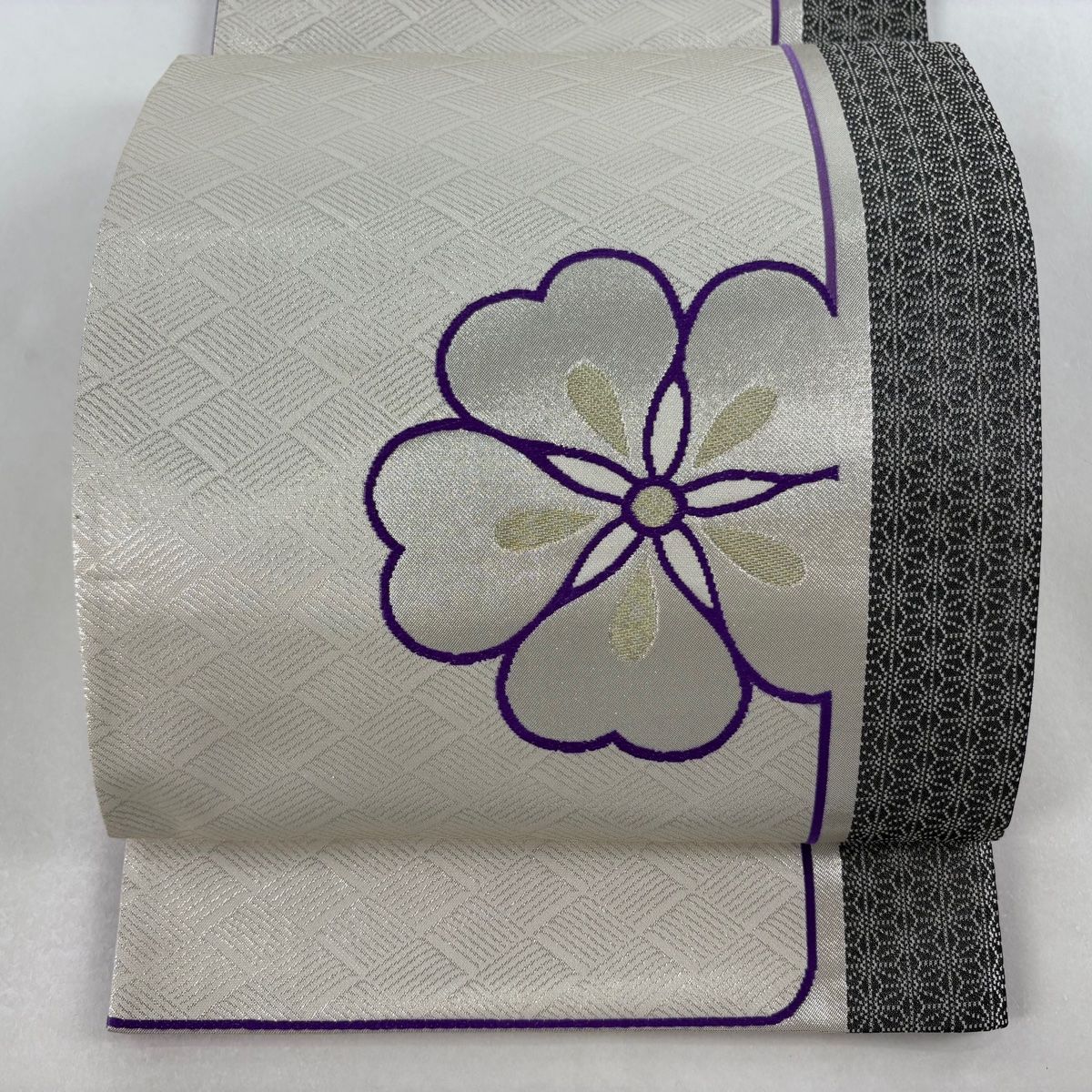 袋名古屋帯 優品 桜 麻の葉 箔 銀糸 銀色 正絹 【中古】 - メルカリ