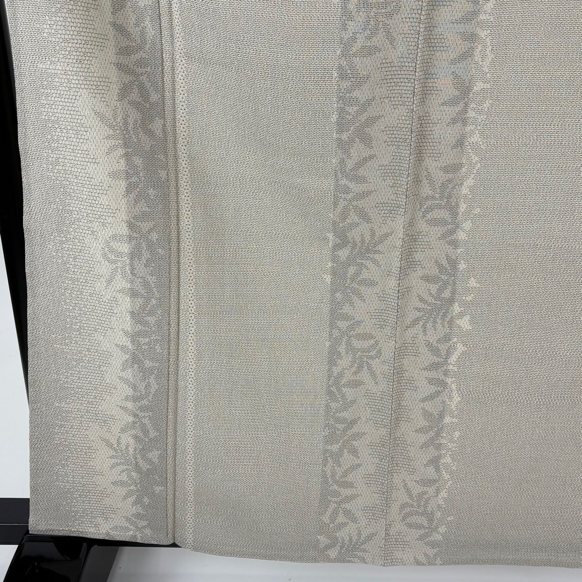 お召 身丈163.5 cm 裄丈67.5 L 薄物 本塩沢 証紙 シルエット 亀甲絣 灰色 正絹