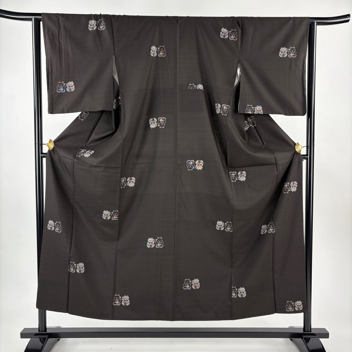 大島紬 身丈152.5cm 裄丈64cm M 袷 純泥染 証紙 招き猫 焦茶色 正絹