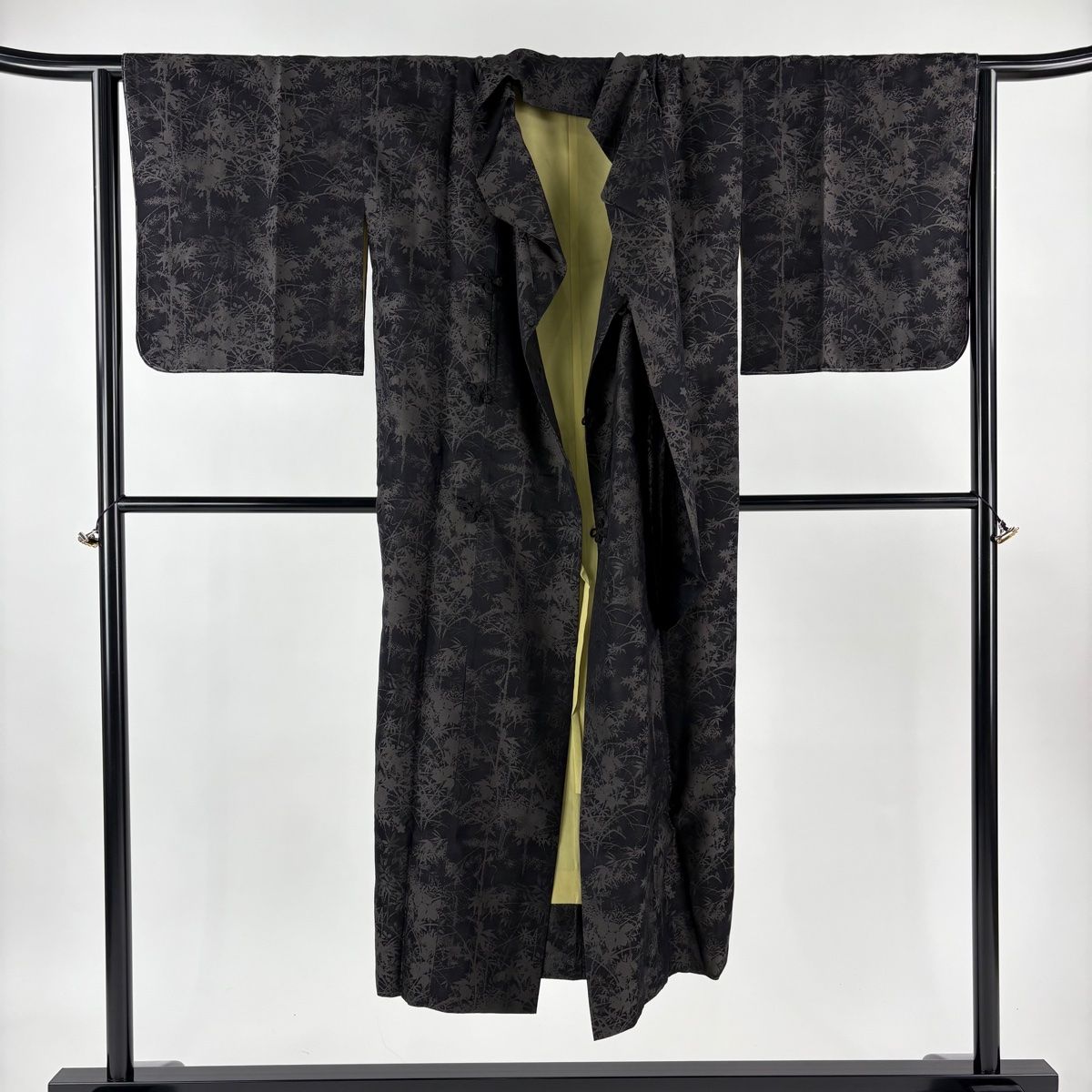  道中着 身丈140 cm 裄丈66.5 M 草花 黒 正絹 羽織 着物 浴衣
