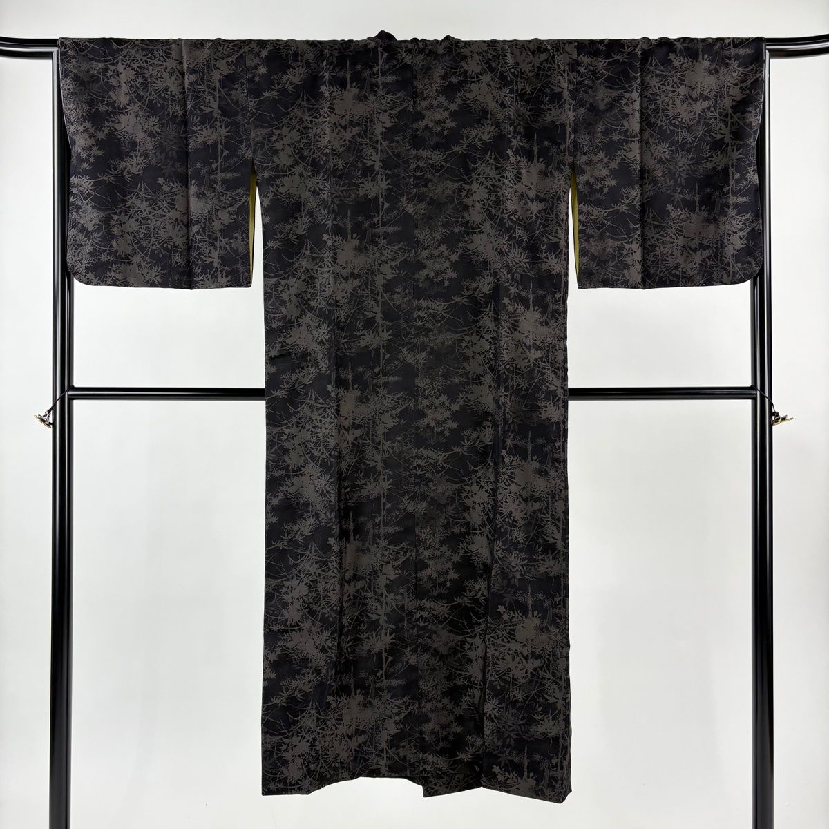 道中着 身丈140 cm 裄丈66.5 M 草花 黒 正絹