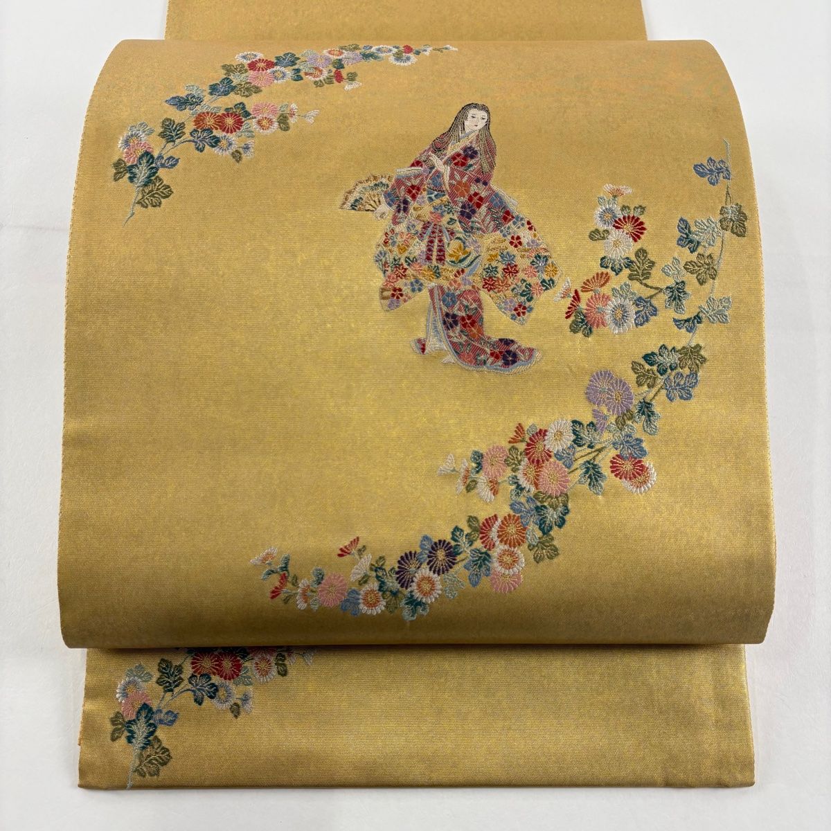 【美品】 袋帯 秀品 落款 関原紫水監修 紅花染 人物 草花 刺繍 箔 金色 お太鼓柄 正絹 【】