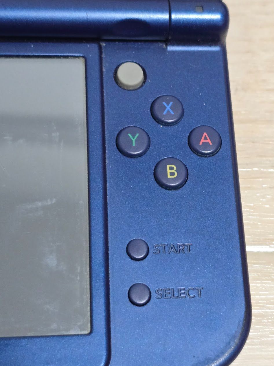 Newニンテンドー3DS LL メタリックブルー Newニンテンドー3DS LL メタリックブルー [ゲーム機本体] 任天堂