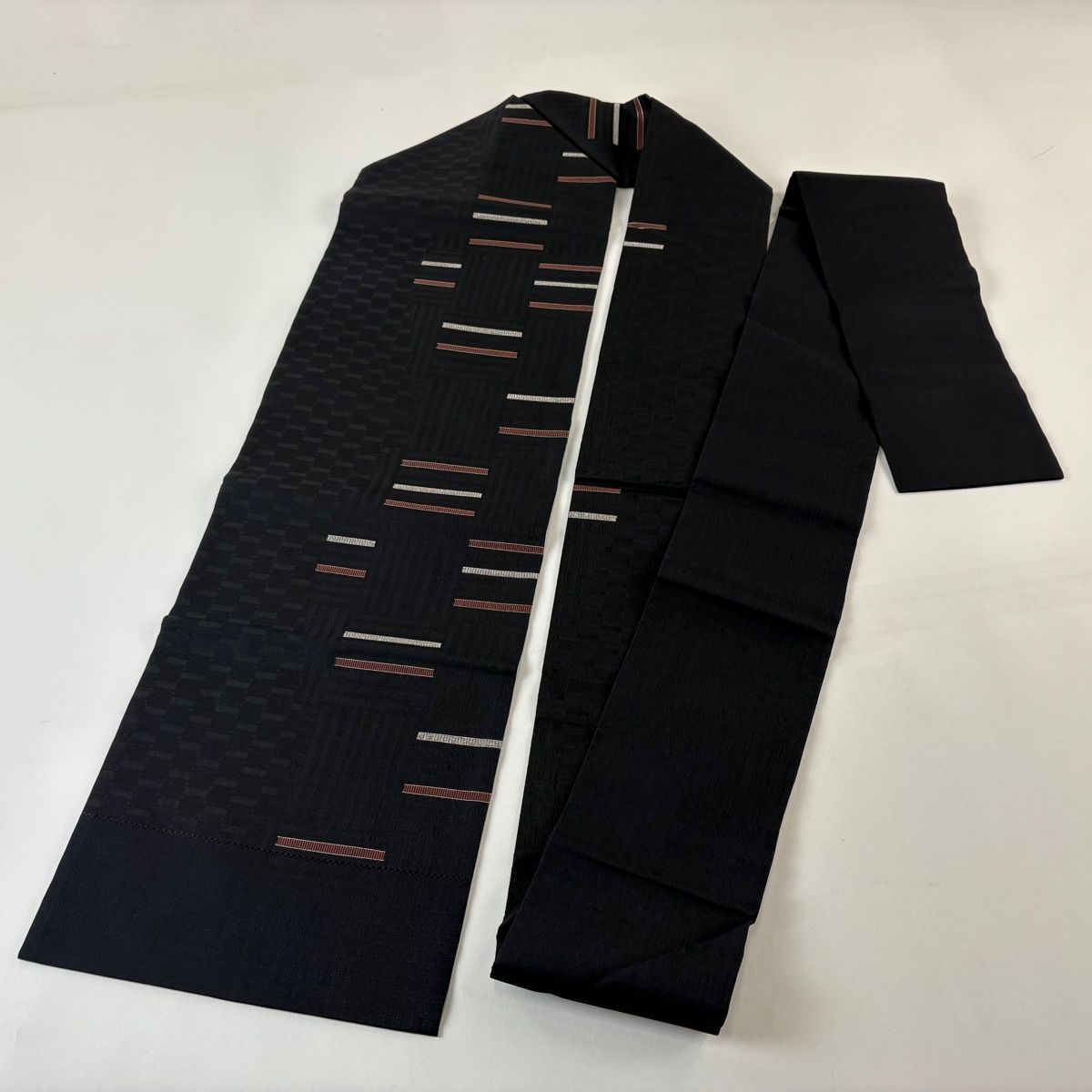 美品】 名古屋帯 秀品 縞 幾何学 箔 黒 正絹 【中古】 - メルカリ