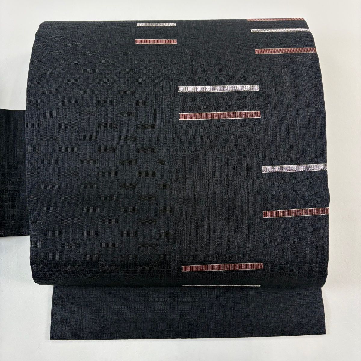 美品】 名古屋帯 秀品 縞 幾何学 箔 黒 正絹 【中古】 - メルカリ