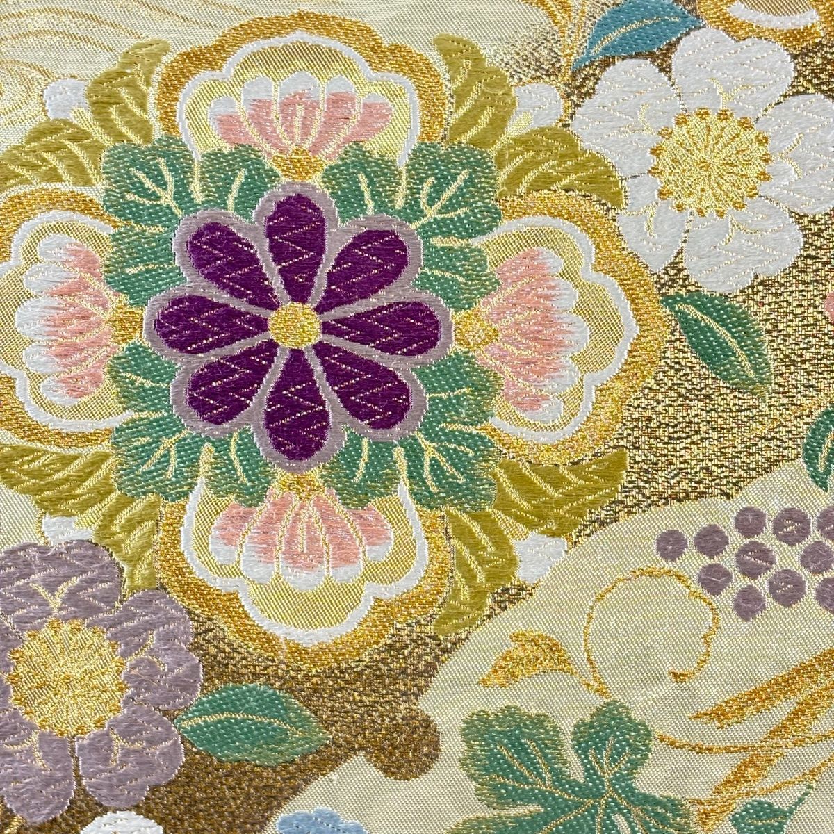 美品】 袋帯 秀品 貝紫染 本泥染 華文 葡萄 金糸 本金箔 金色 六通