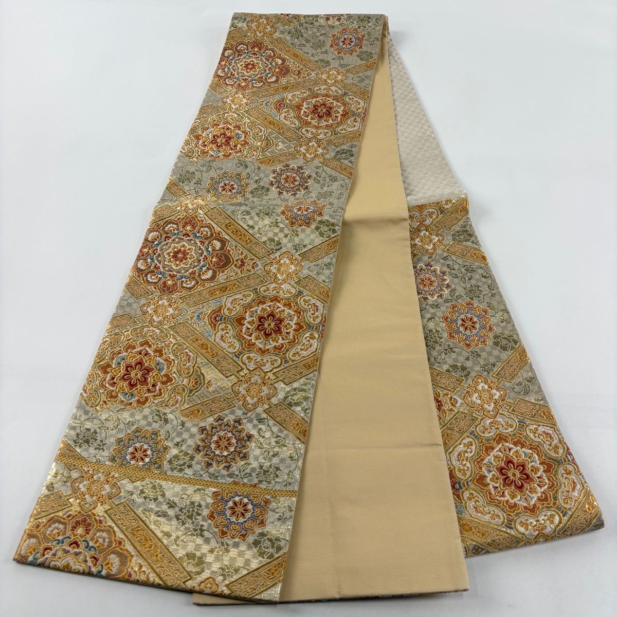 袋帯 秀品 華文 花唐草 金糸 箔 鶯色 六通 正絹 【中古】 - メルカリ