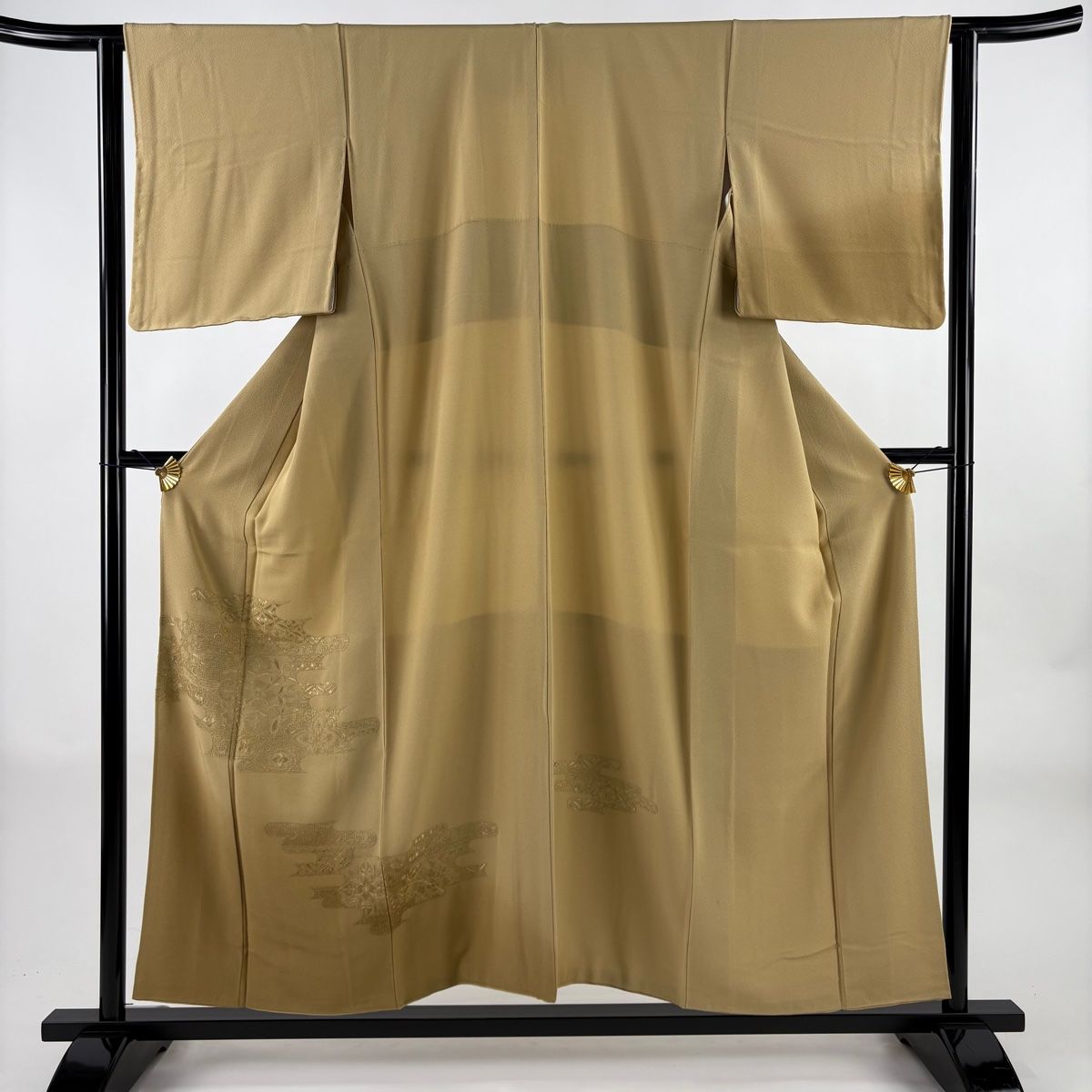 付下げ 身丈153 cm 裄丈62 S 袷 華文 七宝 刺繍 金糸 薄黄土色 正絹 秀品
