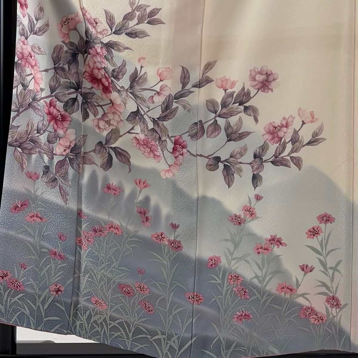 訪問着 身丈159 cm 裄丈64 5 M 袷 二代目清次郎 落款 枝花 草花 ぼかし 薄ピンク 正絹 秀品