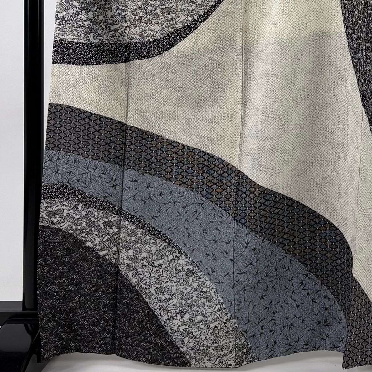 訪問着 身丈166 5 cm 裄丈67 M 袷 草花 菱 絞り 灰白 正絹 秀品