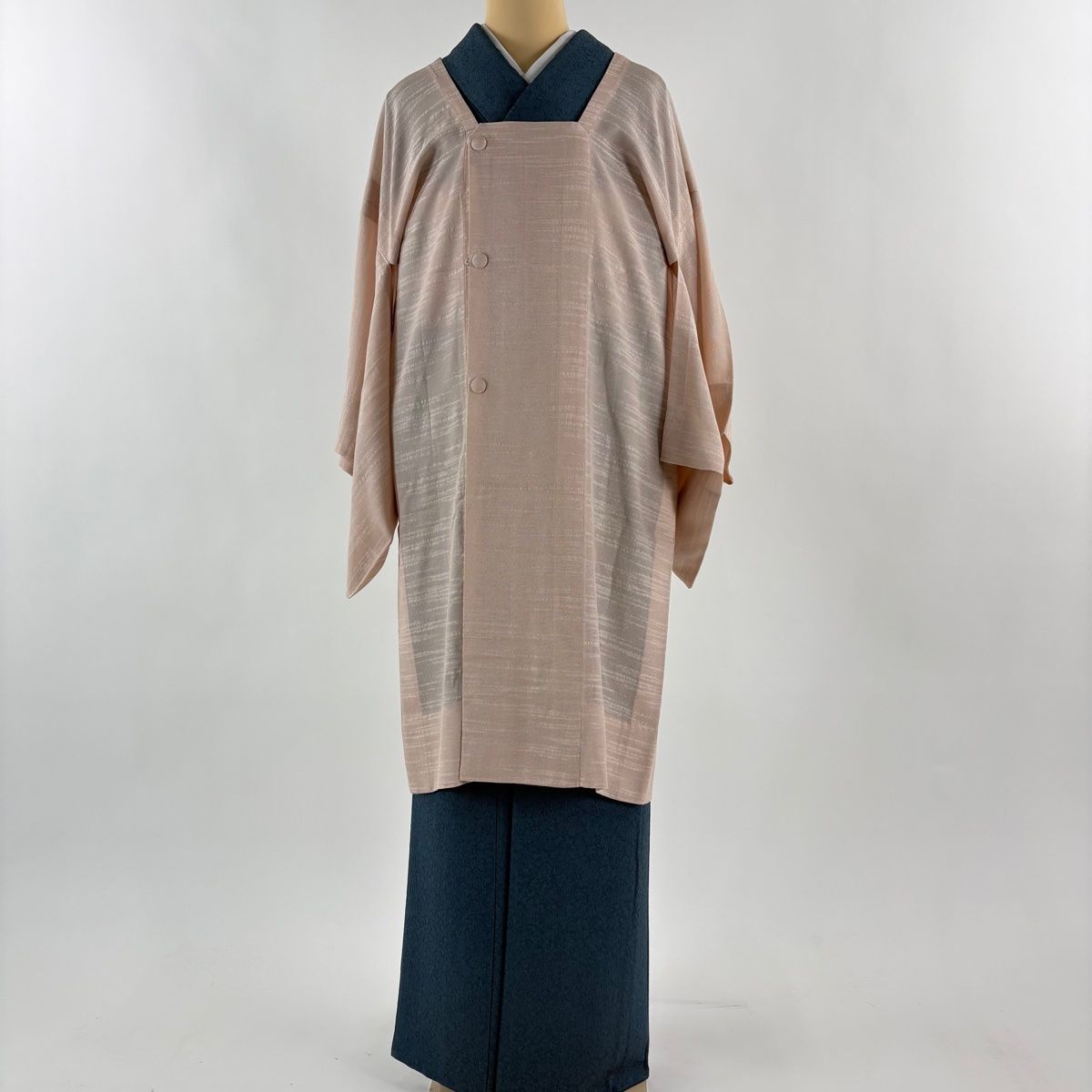 道行 身丈99 cm 裄丈63.5 S 和装コート 角衿 横縞 ピンクベージュ 正絹 秀品