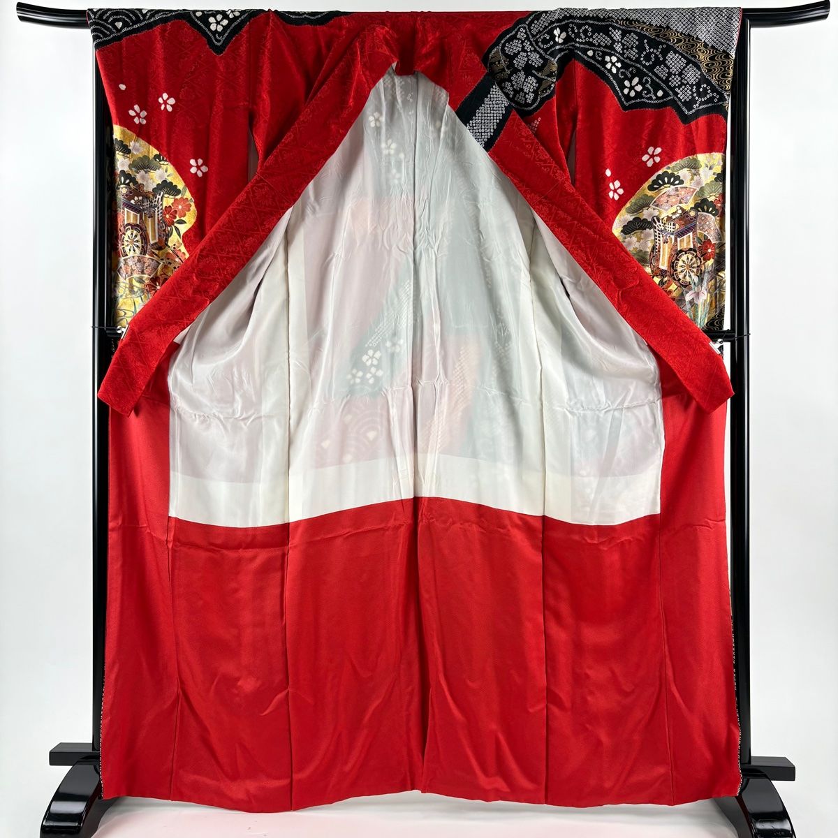 成人式振袖身丈171.5cm裄丈67cm御所車菊金糸絞り赤正絹上質フルセット 振袖 身丈165.5cm 裄丈68.5cm L 袷 御所車 草花 金糸 絞り 赤 正絹 秀