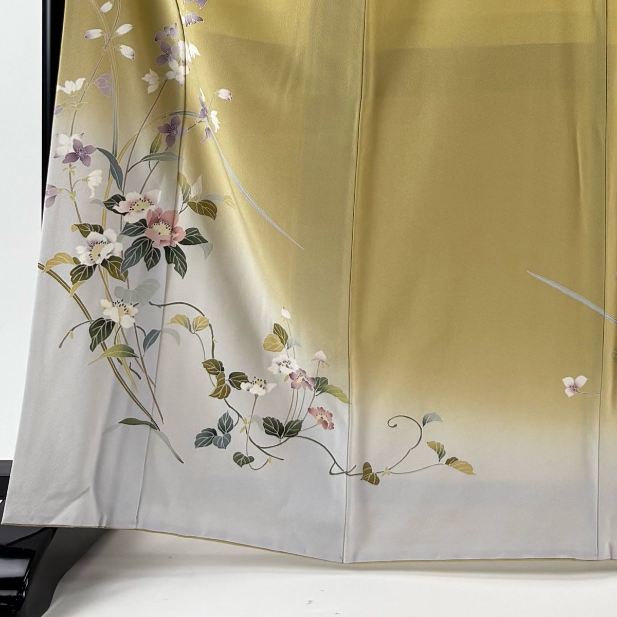 付下げ 身丈166 5 cm 裄丈68 L 袷 草花 染め分け ぼかし 薄黄土色 正絹 秀品