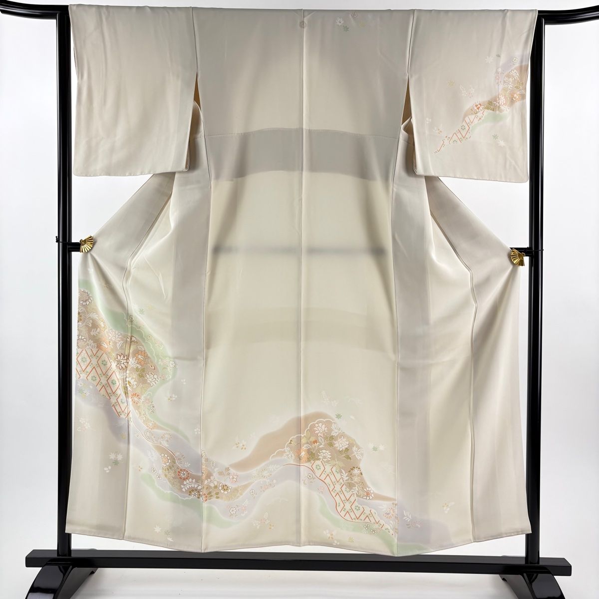 訪問着 身丈154 cm 裄丈64.5 M 袷 道長取り 花唐草 金糸 金彩 灰白 正絹 秀品 一つ紋