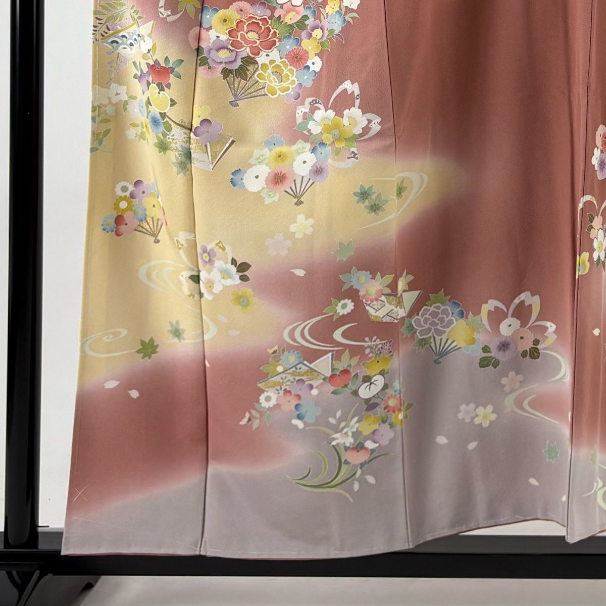 訪問着 身丈155 cm 裄丈63 S 袷 花扇 冊子 金彩 金糸 ピンク 正絹 秀品