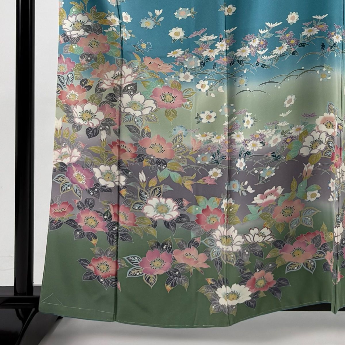 訪問着 身丈159 cm 裄丈66 M 袷 落款 草花 芝 染め分け ぼかし 水色 正絹 秀品