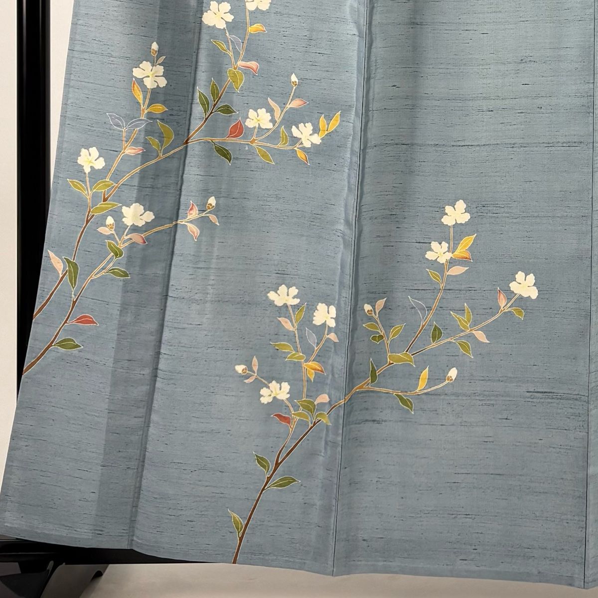 付下げ 身丈162 cm 裄丈64 M 単衣 紬地 落款 枝花 水色 正絹 秀品