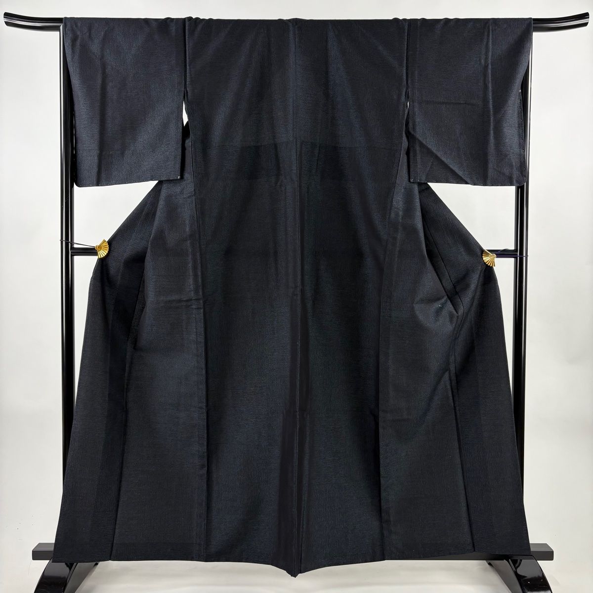 お召 身丈160.5 cm 裄丈67 M 単衣 やまと 縞 黒 正絹 秀品