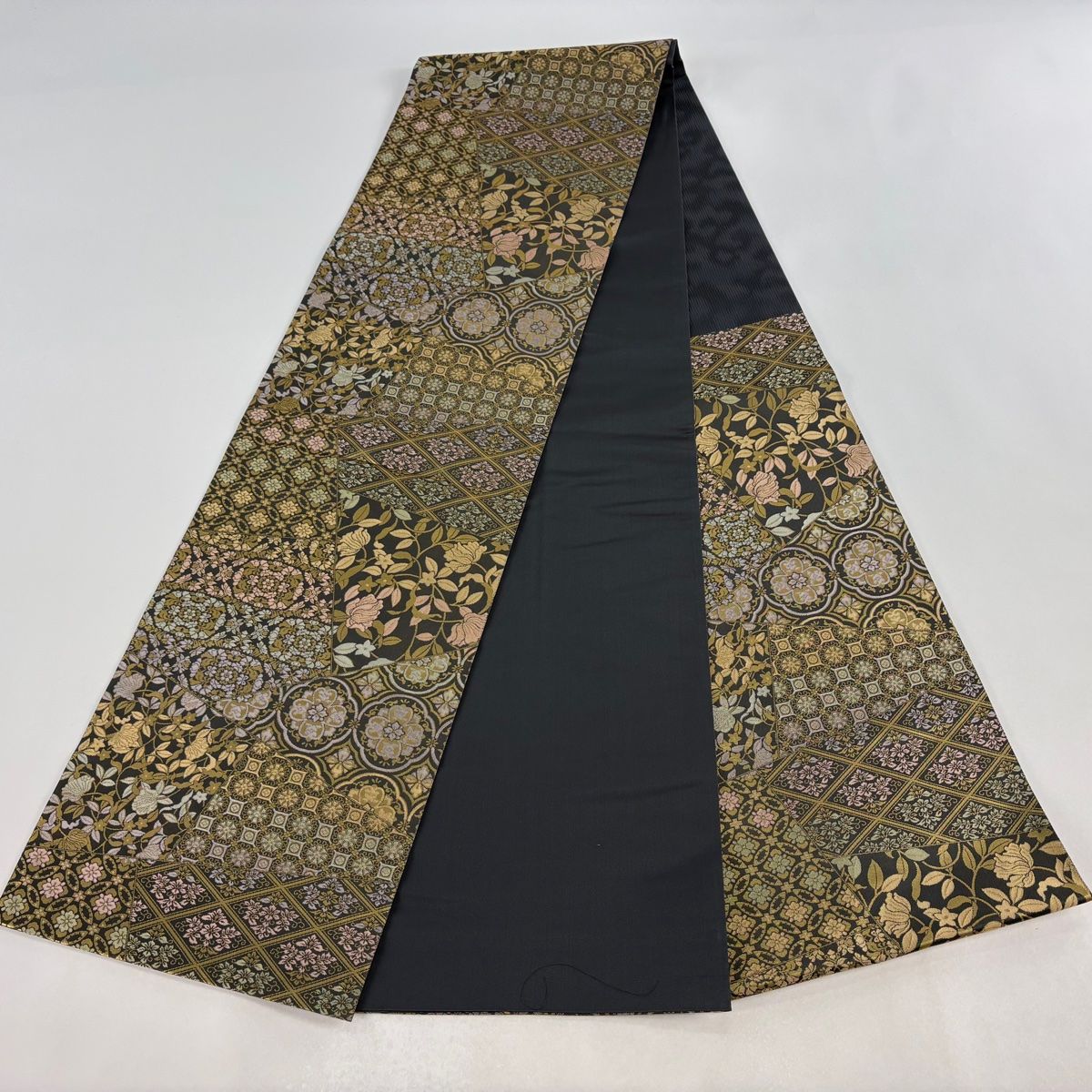 袋帯　西陣織　有栖川織物　証紙番号No.2458 正絹　六通柄　モール織　洒落帯 袋帯 西陣織 有栖川織物 証紙番号No.2458 正絹 六通柄 モール織 洒落帯