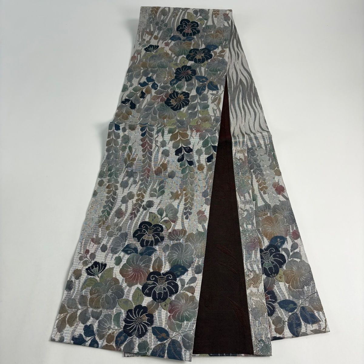 袋帯 銀通し 手染め 濃グレー 花 フォーマル 未使用品 新古品 kp2231 美品】 袋帯 名品 落款 夢さんが 辻が花 銀糸 灰色 六通 正絹 【中古