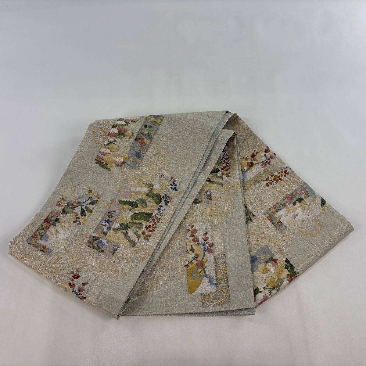 着物　袋帯　相良刺繍　鈴乃屋 美品】 袋帯 名品 夏帯 鈴乃屋 うさぎ 笠松 金銀糸 薄緑 お太鼓柄 正絹