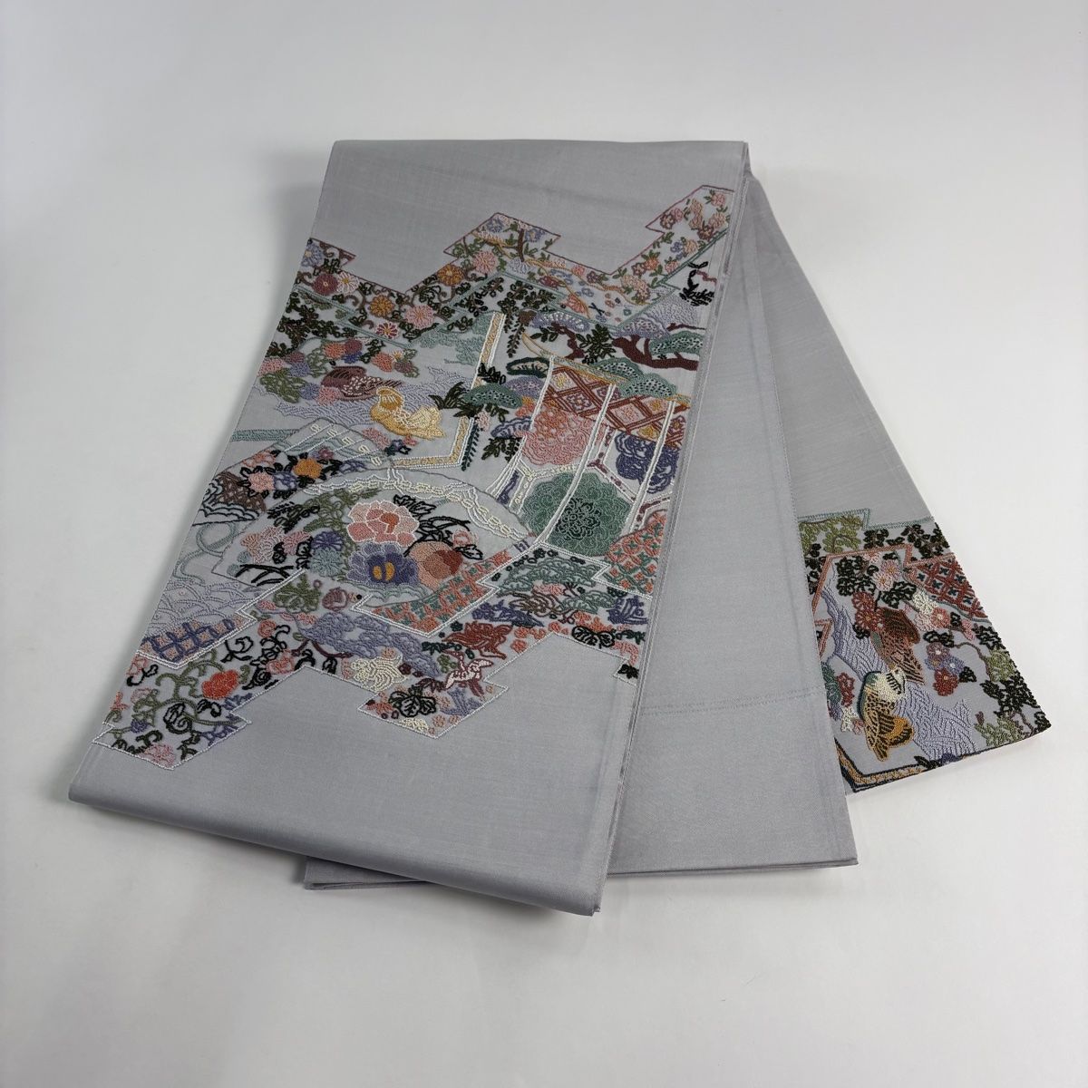 袋帯 名品 花鳥 几帳 相良刺繍 金糸 灰色 お太鼓柄 正絹 【中古