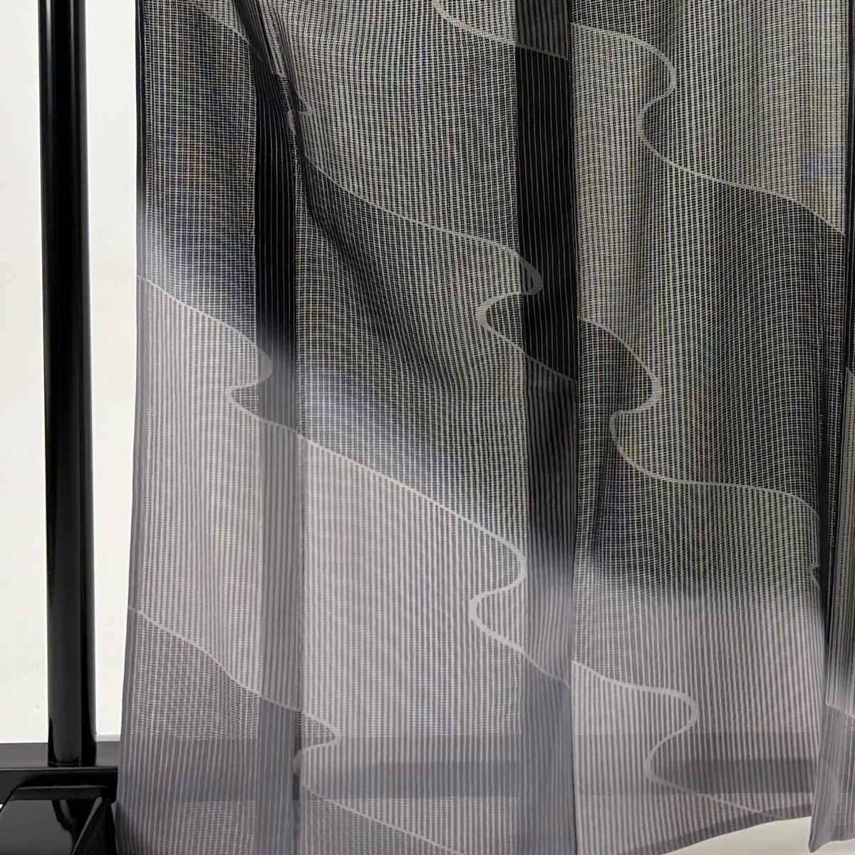 付下げ 身丈166 cm 裄丈66.5 M 紗絽袷 縦縞 霞 ぼかし 黒 正絹