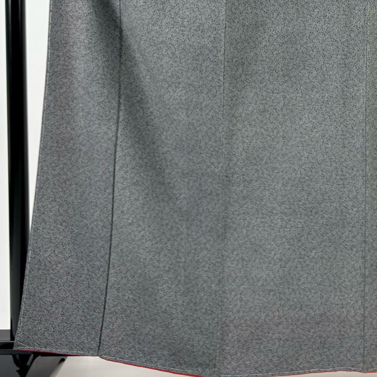 江戸小紋 鮫小紋 小林茂徳作 石庭 【仕付け付き未使用】灰色 一つ紋 151cm 江戸小紋 身丈162cm 裄丈66cm M 袷 小林茂徳 落款 幾何学 黒 正絹 名品