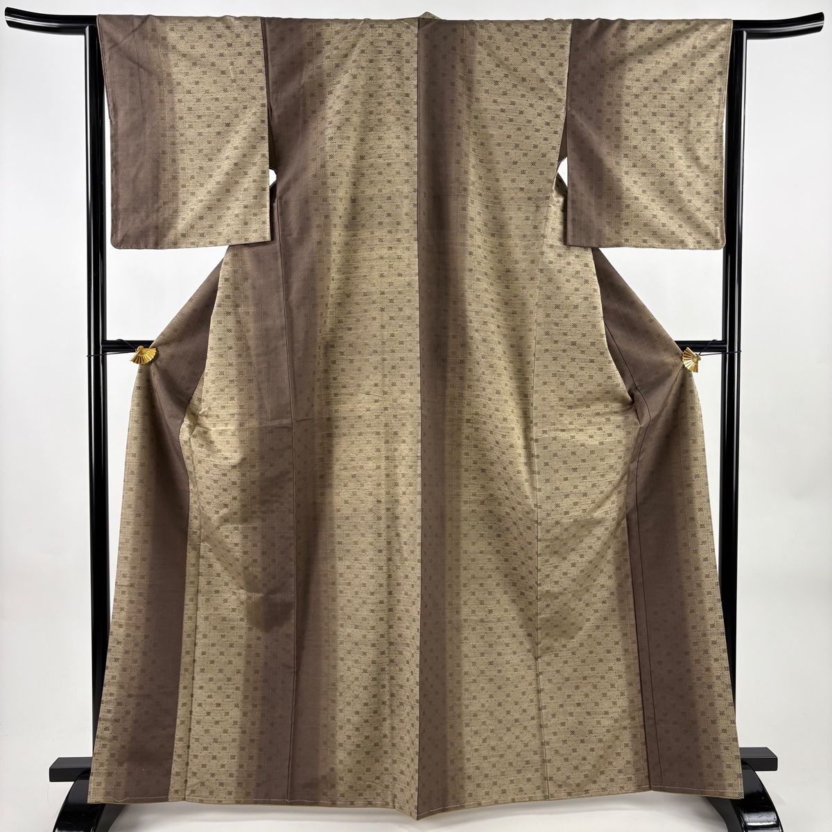 紬 身丈166cm 裄丈64cm M 袷 縞 幾何学 茶色 正絹 名品 【】