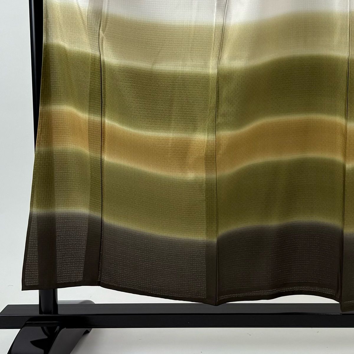 訪問着 身丈158 5 cm 裄丈66 M 単衣 真田紬地 青柳 段縞模様 ぼかし 草木染 茶緑色 正絹