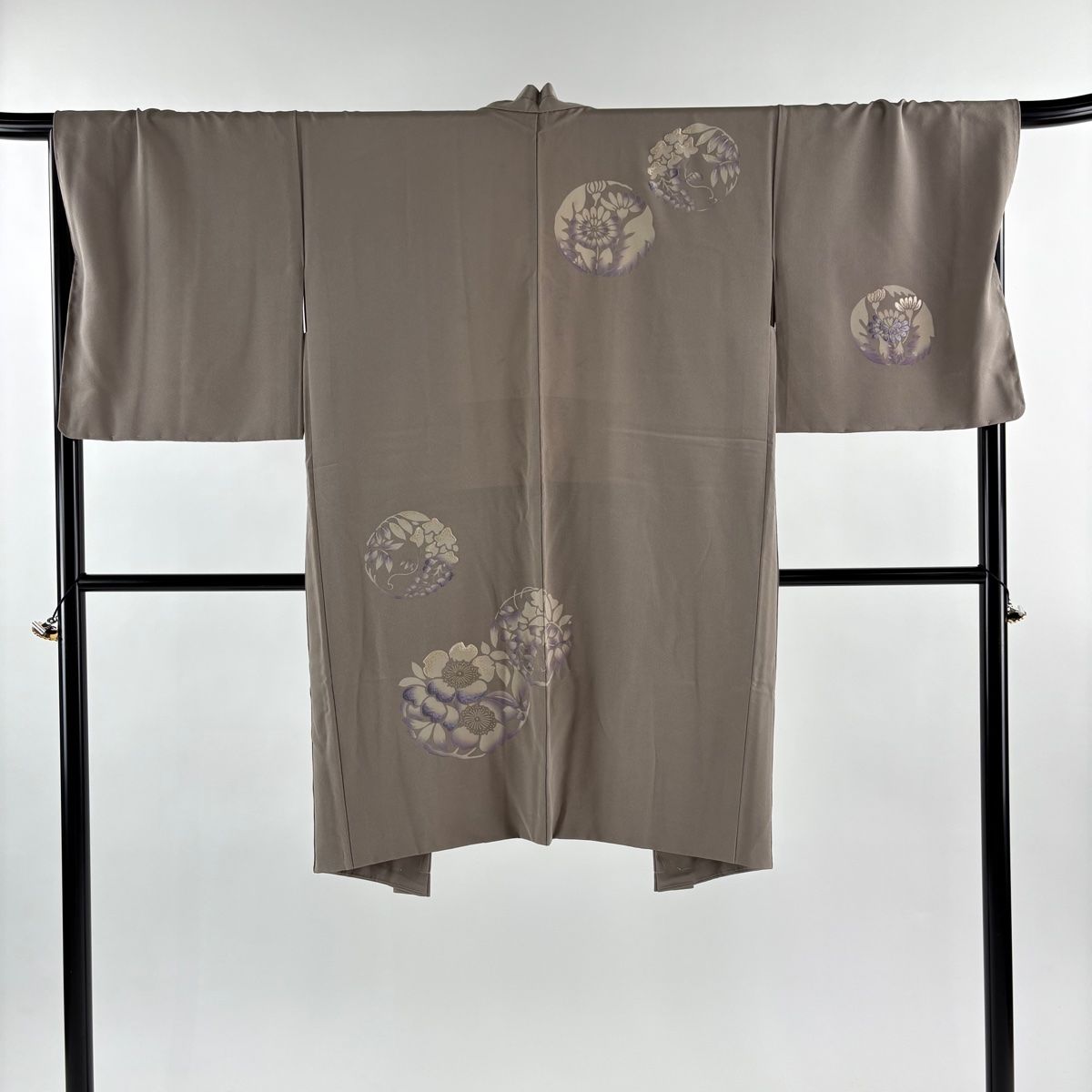 羽織 身丈106 cm 裄丈69.5 L 花丸文 桜 刺繍 灰茶 正絹