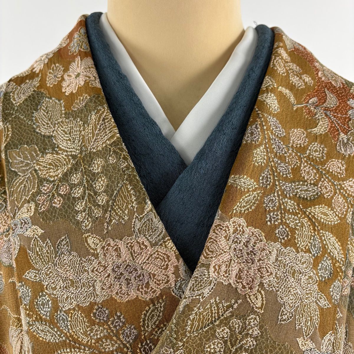  道中着 身丈120 cm 裄丈67 5 L 和装コート 桜 橘花 紋意匠 茶色 正絹 羽織 着物 浴衣