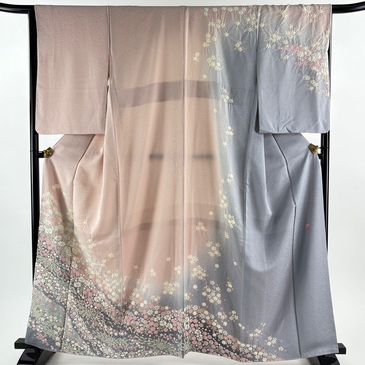 訪問着 身丈160.5 cm 裄丈65 M 袷 滝泰 落款 草花 絞り 刺繍 薄ピンク 正絹