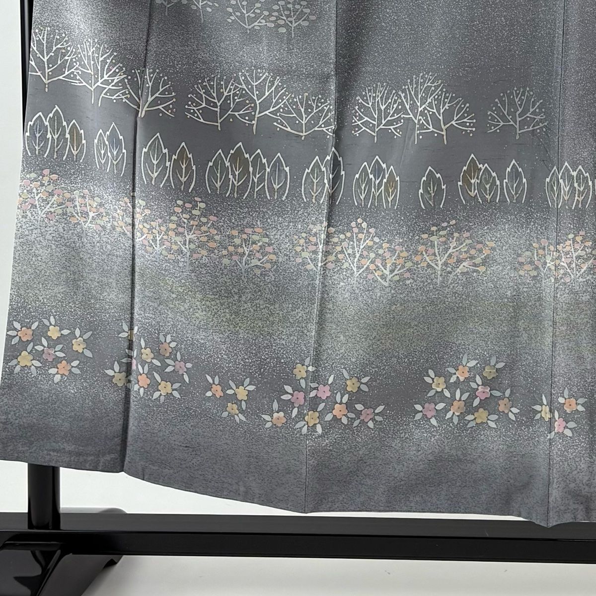 訪問着 身丈156 5 cm 裄丈65 M 袷 牛首紬地 落款 樹木 草花 灰色 正絹