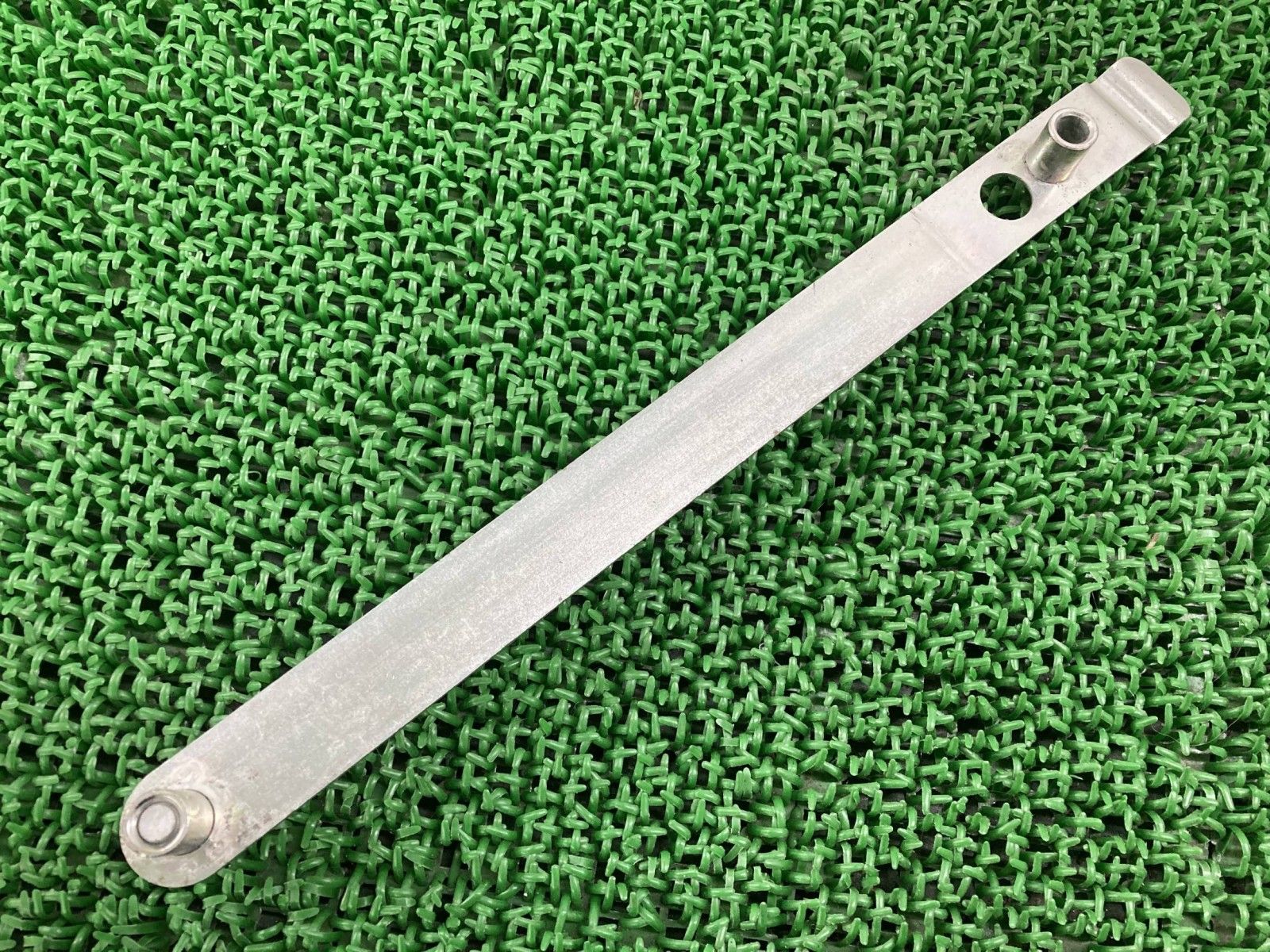 ダイナ フェンダーマウントブラケット 片側 ハーレー 純正 中古 06-17