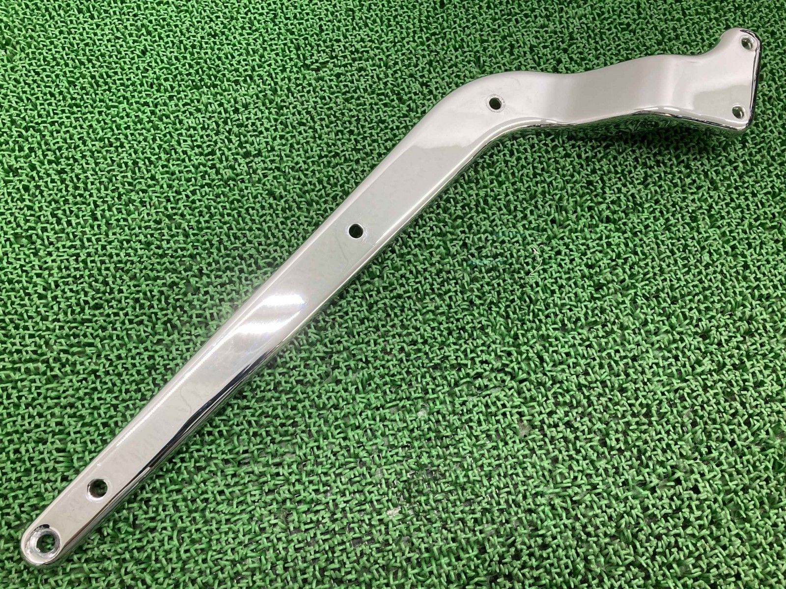 FLSTF1340 リアフェンダーステー 右 ハーレー 純正 バイク 部品 