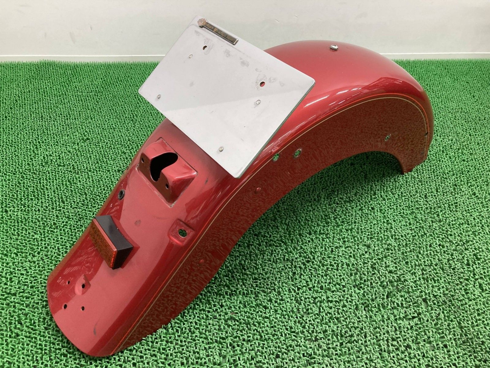 FLSTC1340 リアフェンダー 赤M ハーレー 純正 中古 ヘリテイジソフテイルクラシック エボ 社外ナンバーステー コケキズ無し Mj FLSTC1340 リアフェンダー 赤M ハーレー 純正 中古 ヘリテイジ