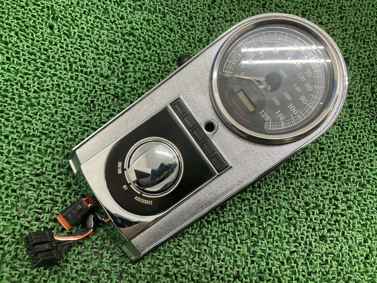 スピードメーター 67027 99 ハーレー エボ ソフテイルカスタム MPH マイル表示 メーターケース Wy