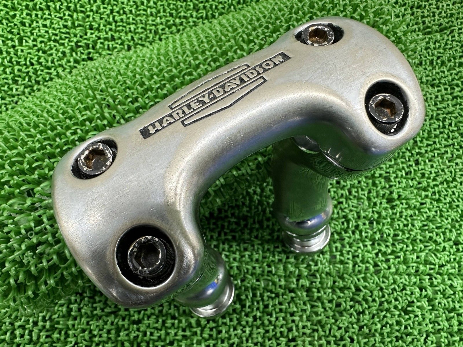 ハンドルポスト 55902-05ハーレー 純正 中古 ソフテイルデラックス ハンドルポスト 55902-05ハーレー 純正 中古 ソフテイルデラックス