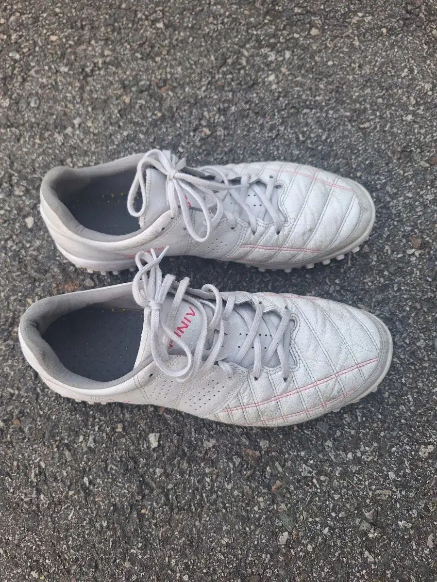 サッカーシューズ