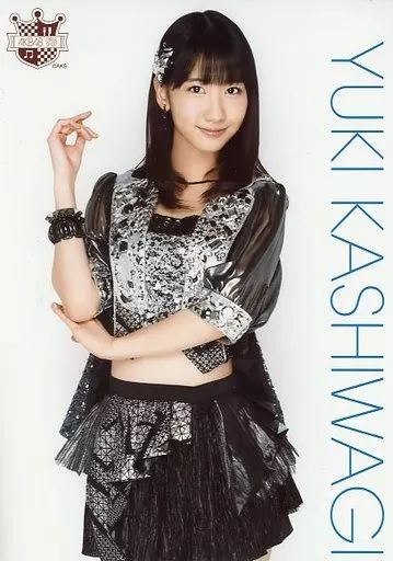 AKB 柏木由紀 生写真 (1枚500円) ⑦ 中古】生写真(AKB48・SKE48) 柏木由紀/膝上/AKB48 CAFE ＆ SHOP(秋葉原