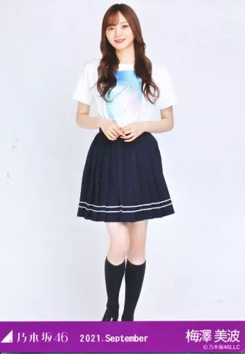 中古】生写真(乃木坂46) 梅澤美波/全身・真夏の全国ツアー2021 Tシャツ