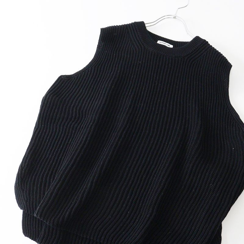 ベスト ブラック┃黒