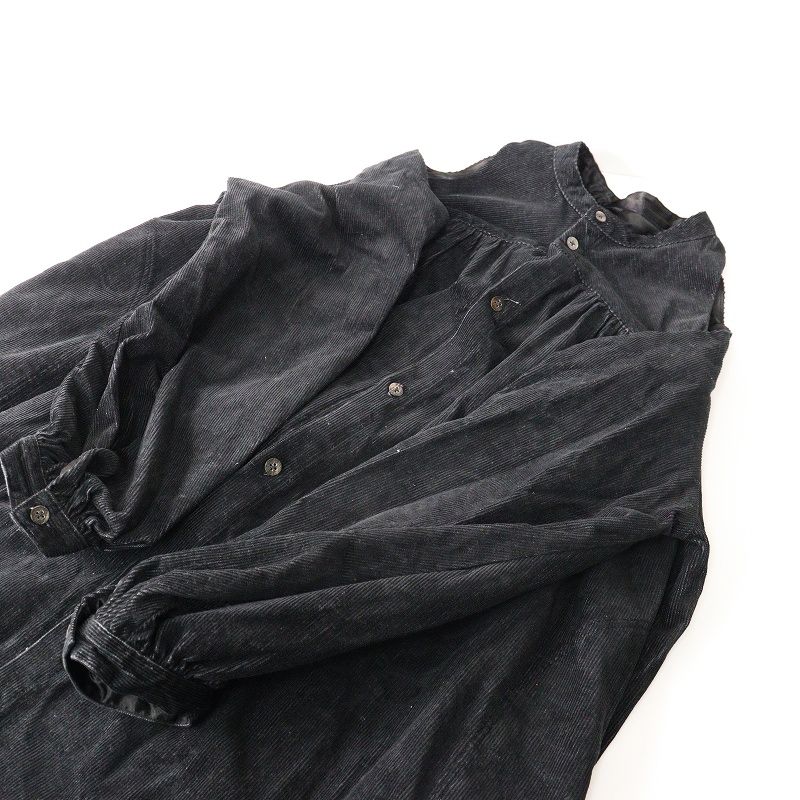 ブラック トップス