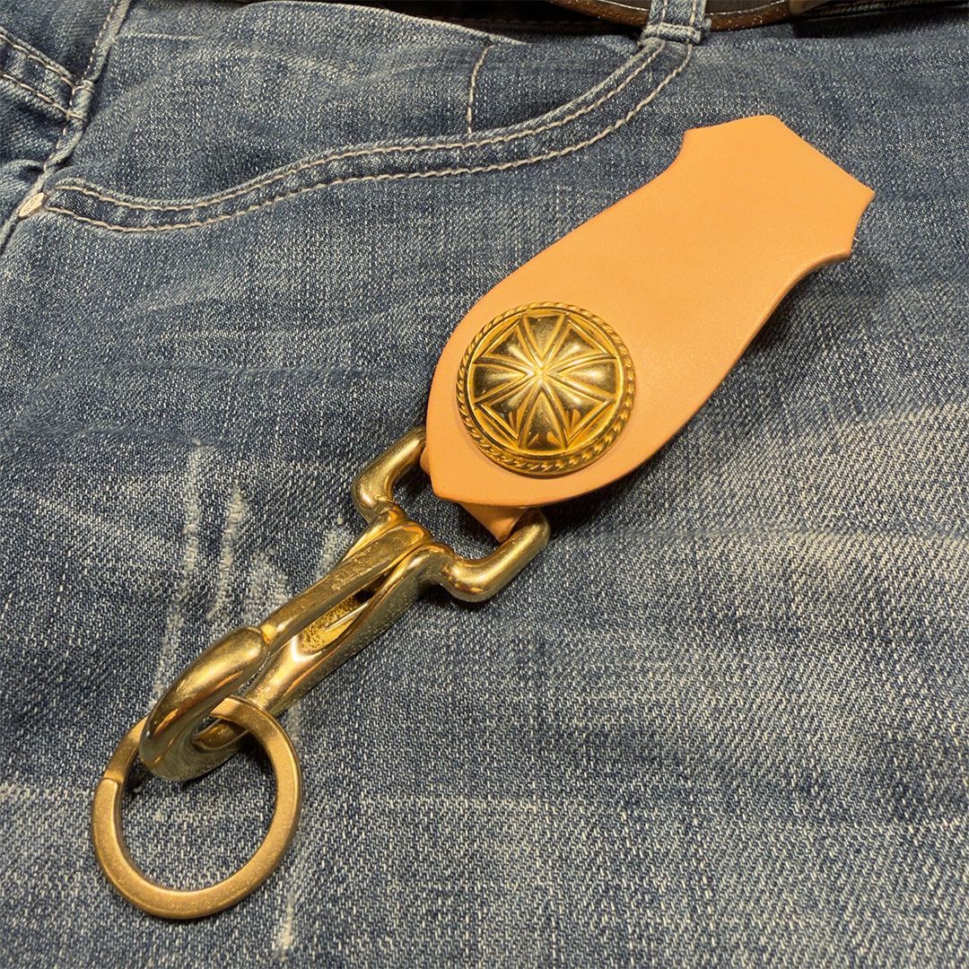 国産ステアハイド ヌメ 使用｜真鍮アイアンクロスコンチョのベルトループ｜BL 01-KNU-B 01