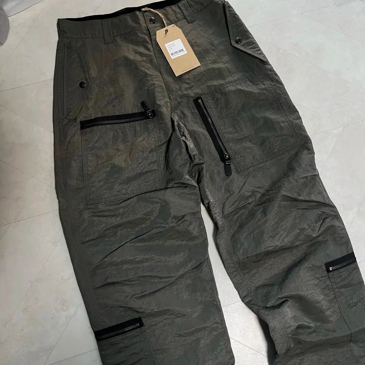 新品(S)イーストローグ フライト ナイロン パンツ オリーブ